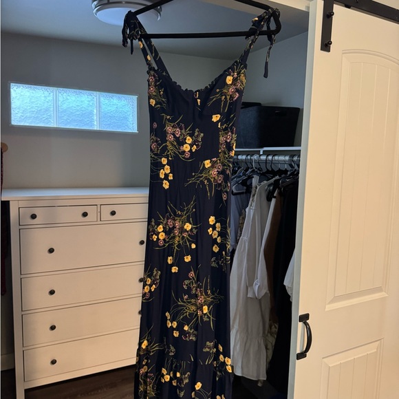 Reformation Nikita Dress Mademoiselle - Size 6 - Picture 4 of 5